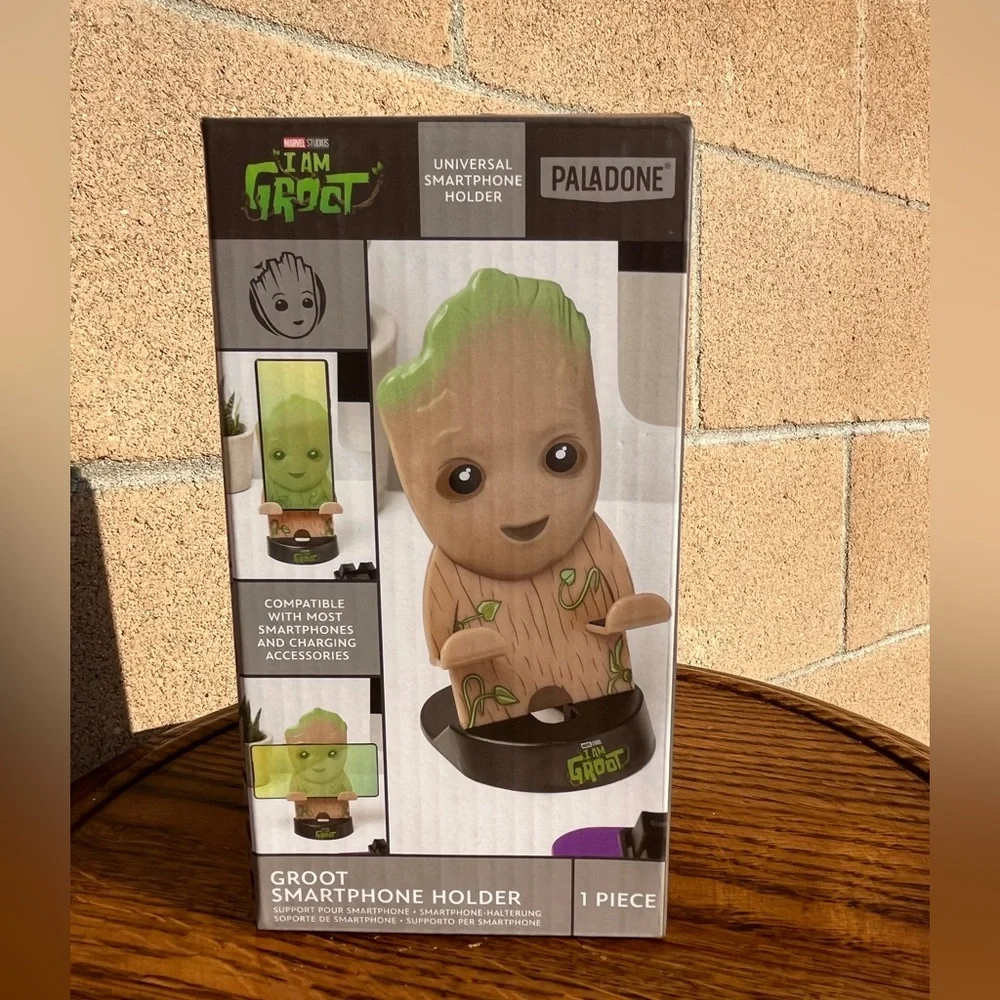 Groot from the Guardian of the galaxy Cell Phone Stand Tree Cartoon
